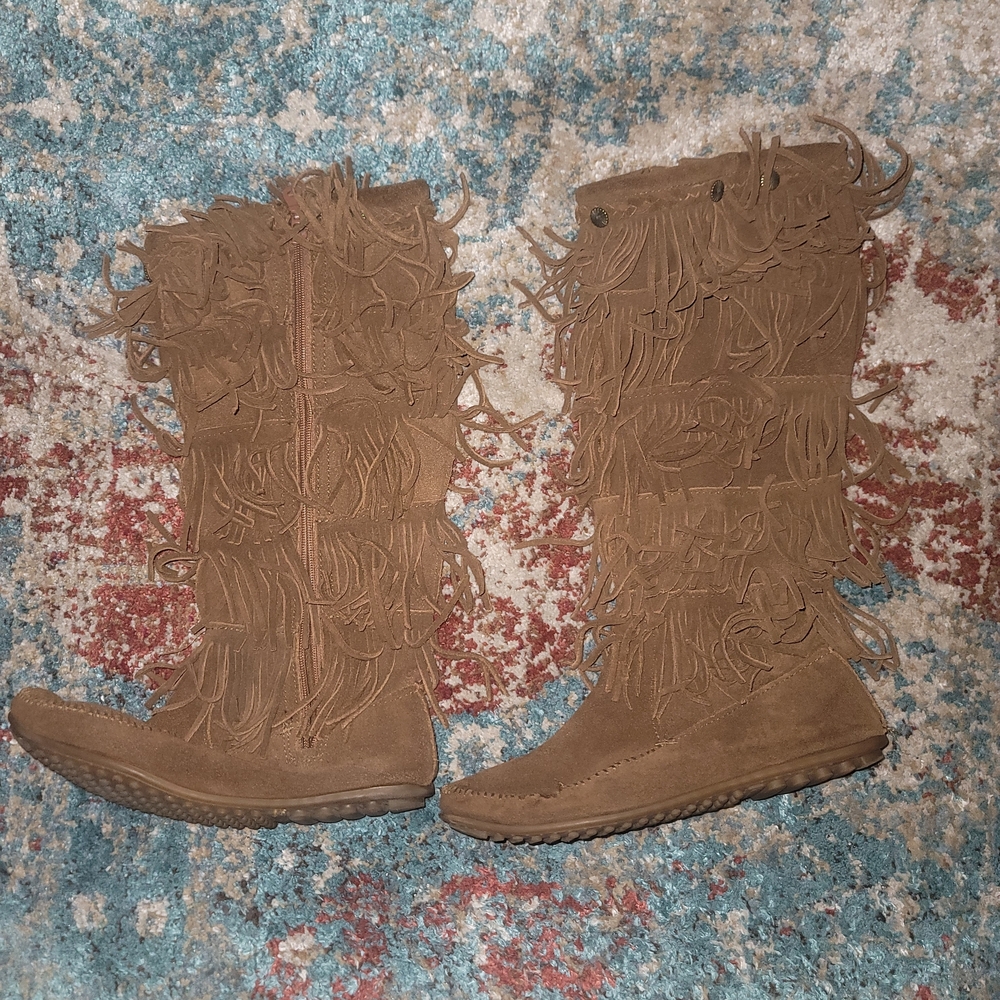 Minnetonka Brown Fringe Suede Boots